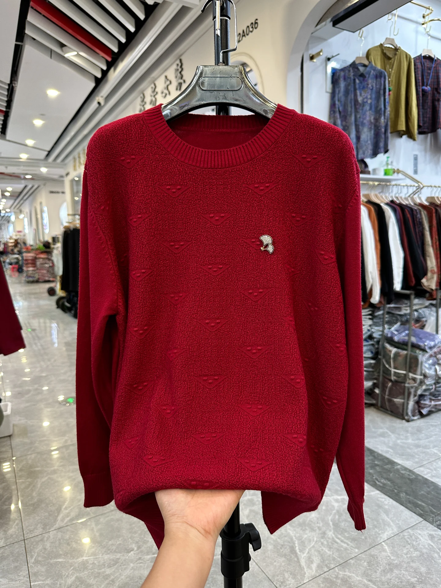 เสื้อไหมพรมแฟชั่นทรงหลวม แขนยาว สวมหัว สำหรับผู้หญิงวัยกลางคนและผู้สูงอายุ ให้ความอบอุ่นในฤดูใบไม้ร่วงและฤดูหนาว