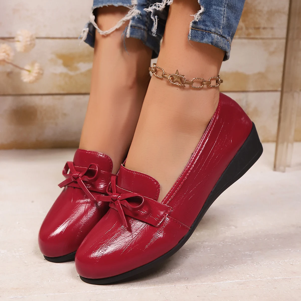 Moda nuove comode scarpe casual con fiocco primavera e autunno bocca superficiale testa tonda pendenza tacco scarpe da donna con suola spessa