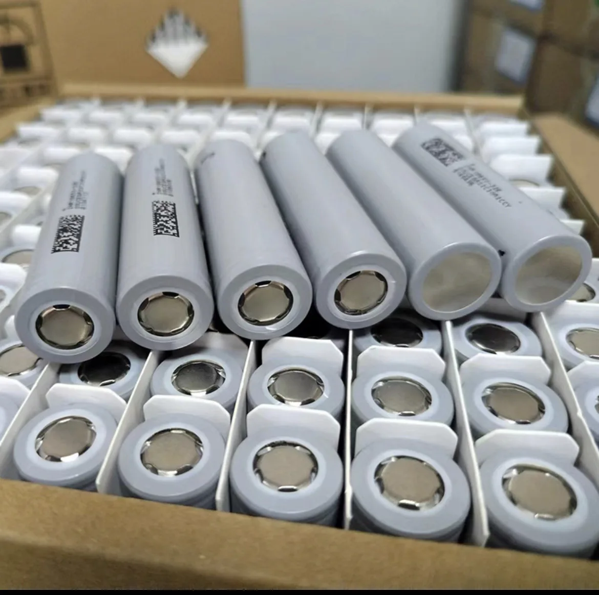 18650 lithium akku 3.7v Rechargeable Batteries li-ion 2000mAh to 3500mAh High discharge Power tool battery cells high current