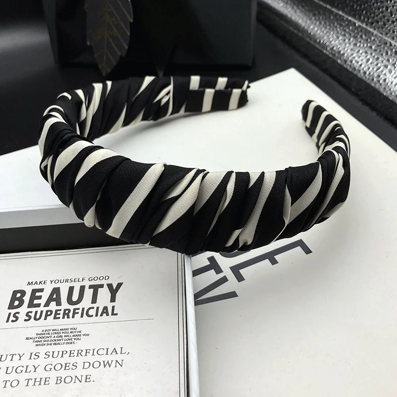 Internet celebrity new striped hair headband for women with high skull top, highlighting small face and pressing hair headband