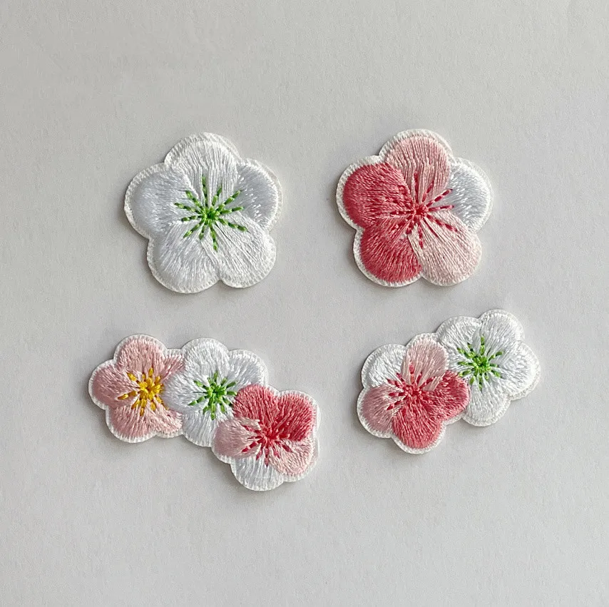 10 pezzi di fiori in ferro ricamano toppe ricamate abbigliamento ricamato borsa per cappelli materiale per la riparazione di scarpe confezione regalo per telefono decorazione accessorio fai da te