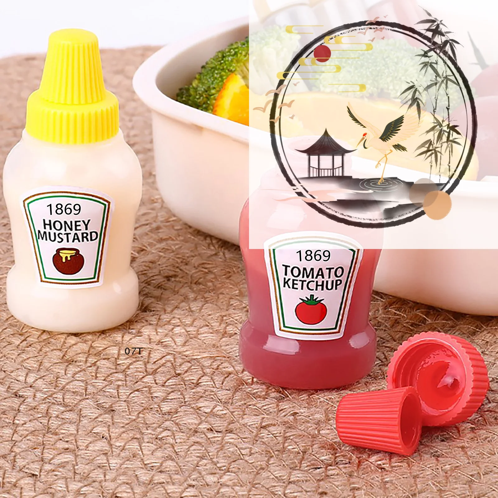 2pcs/set 25ML Mini Tomato Ketchup Bottle Portable Small Sauce Container Salad Dressing Container Pantry Containers for Bento Box