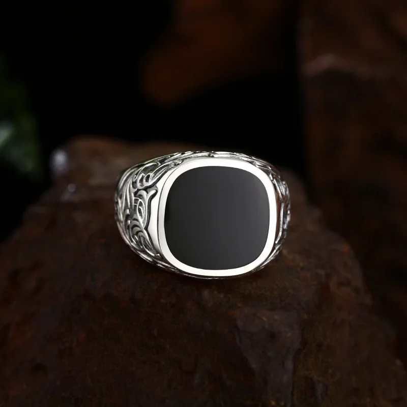 925 Sterling With Black Agate And Arabesque Pattern, Open Ring, Thai Silver Vintage Jewelry