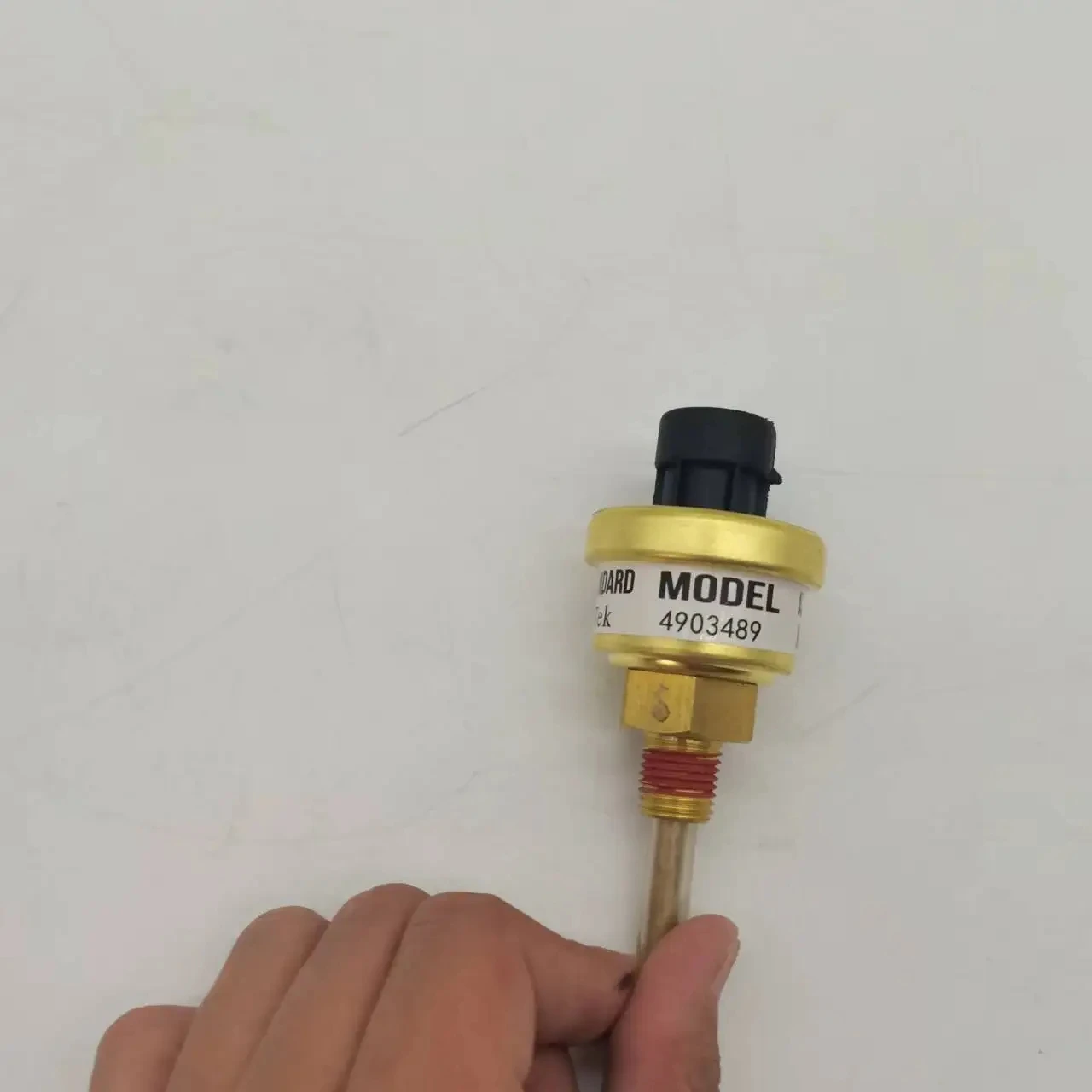 

High quality NEW 4903489 COOLANT LEVEL SENSOR For Cummins