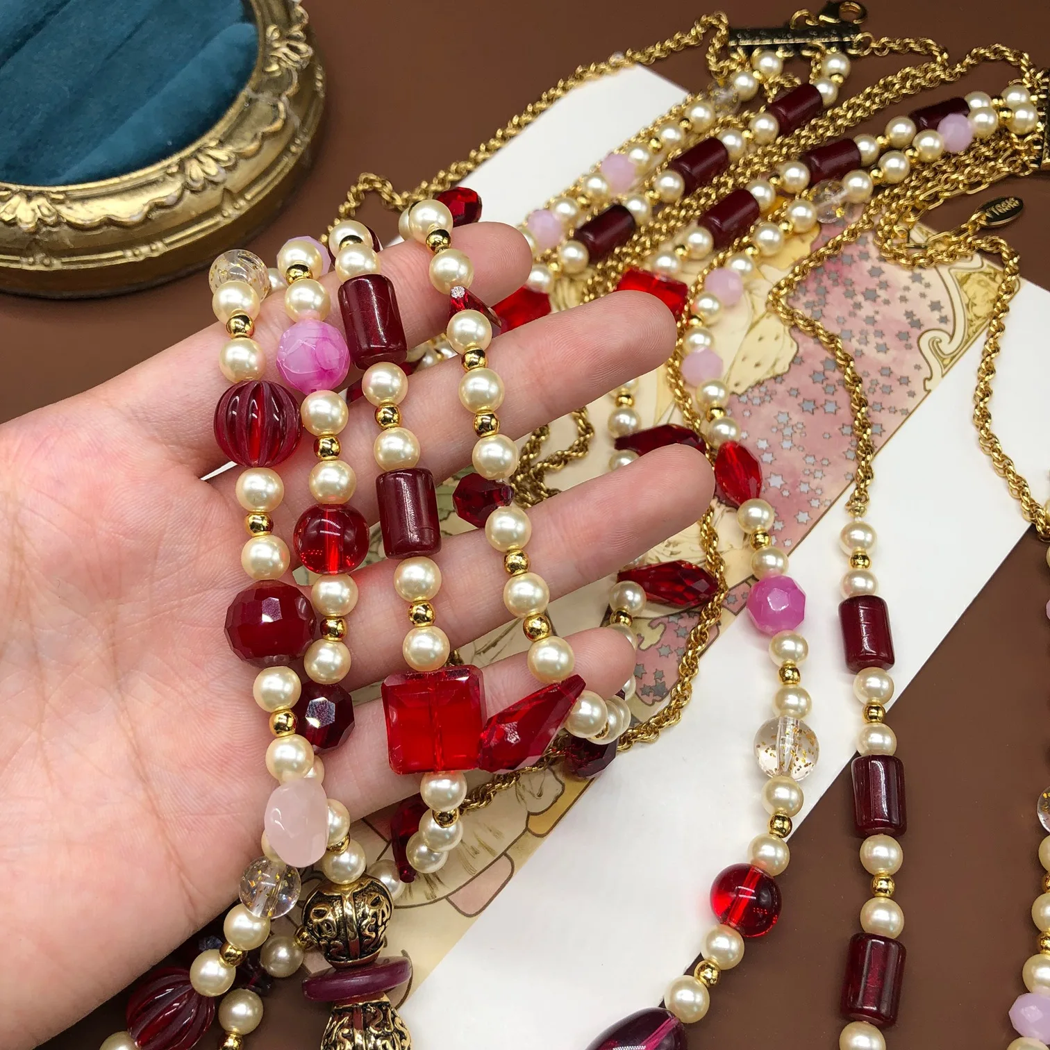 Palace style red oval crystal pendant necklace retro luxury pearl chain accessories