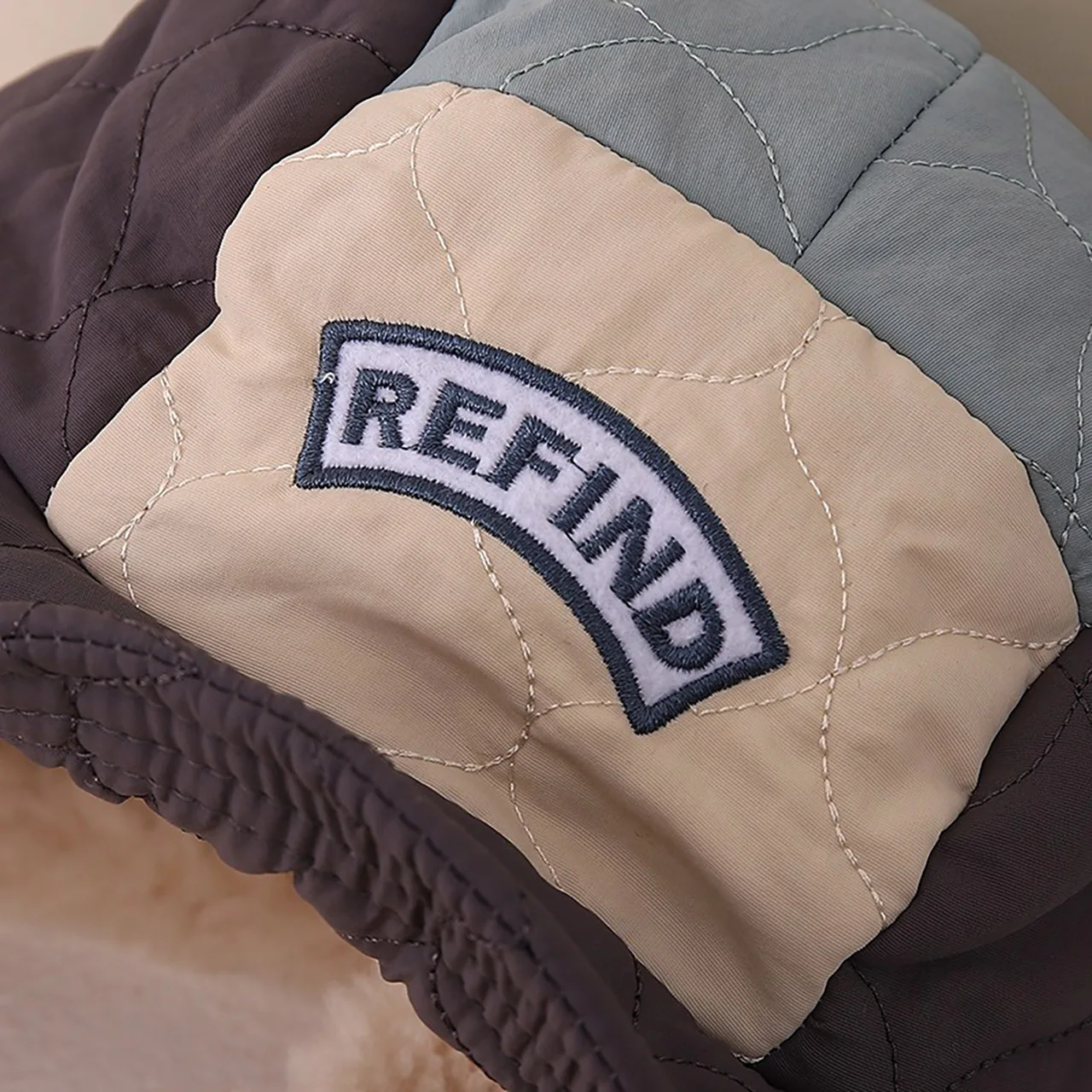 Moda bonito bebê leifeng chapéu inverno quente macio engrossar cordeiro velo à prova de vento proteção de ouvido boné da criança crianças ao ar livre laço chapéu