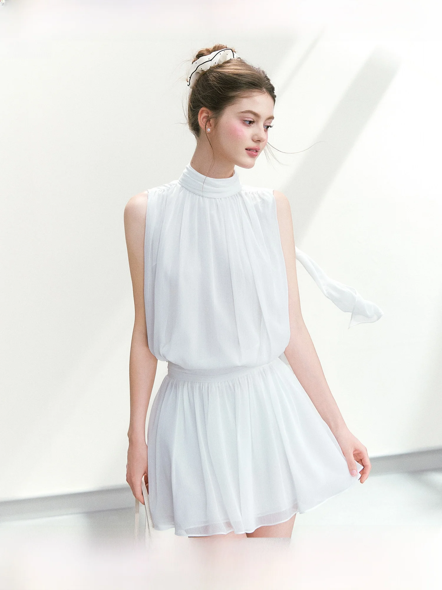 QDQD Summer New Loose Feel White Sleeveless Top And A-Line  Skirt Two-Piece Set Women's Fashion Ensemble Short Length