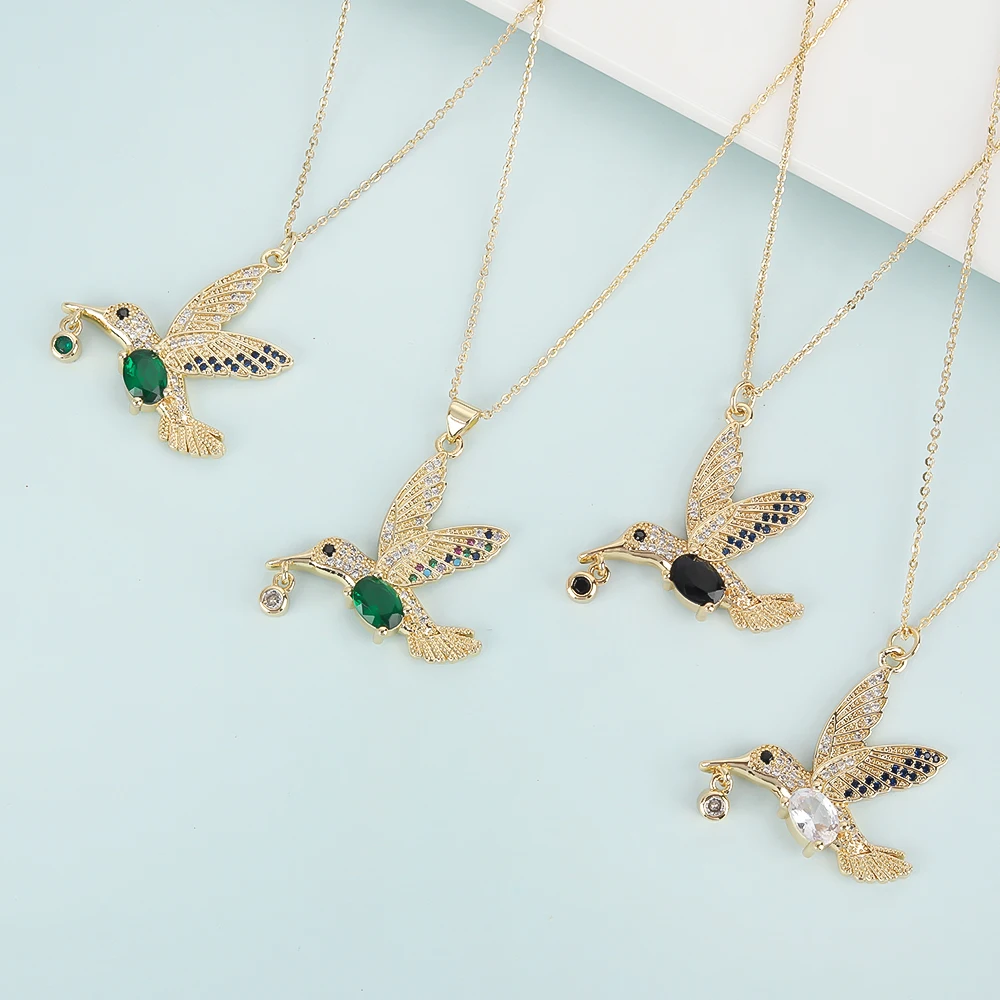 XUANYU Hummingbird Predation Creative Pendant Gold Plated Personalized Retro Women's Animal Bird Necklace Crystal Jewelry Gift