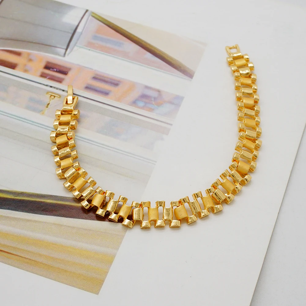 African Luxury Pend…