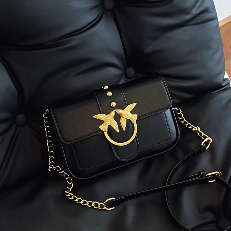 

New Exquisite Light Luxury Fashion Winter Hot Sale Retro Small Square Bag 2026 Famous Designer Shoulder Armpit Messenger Bag