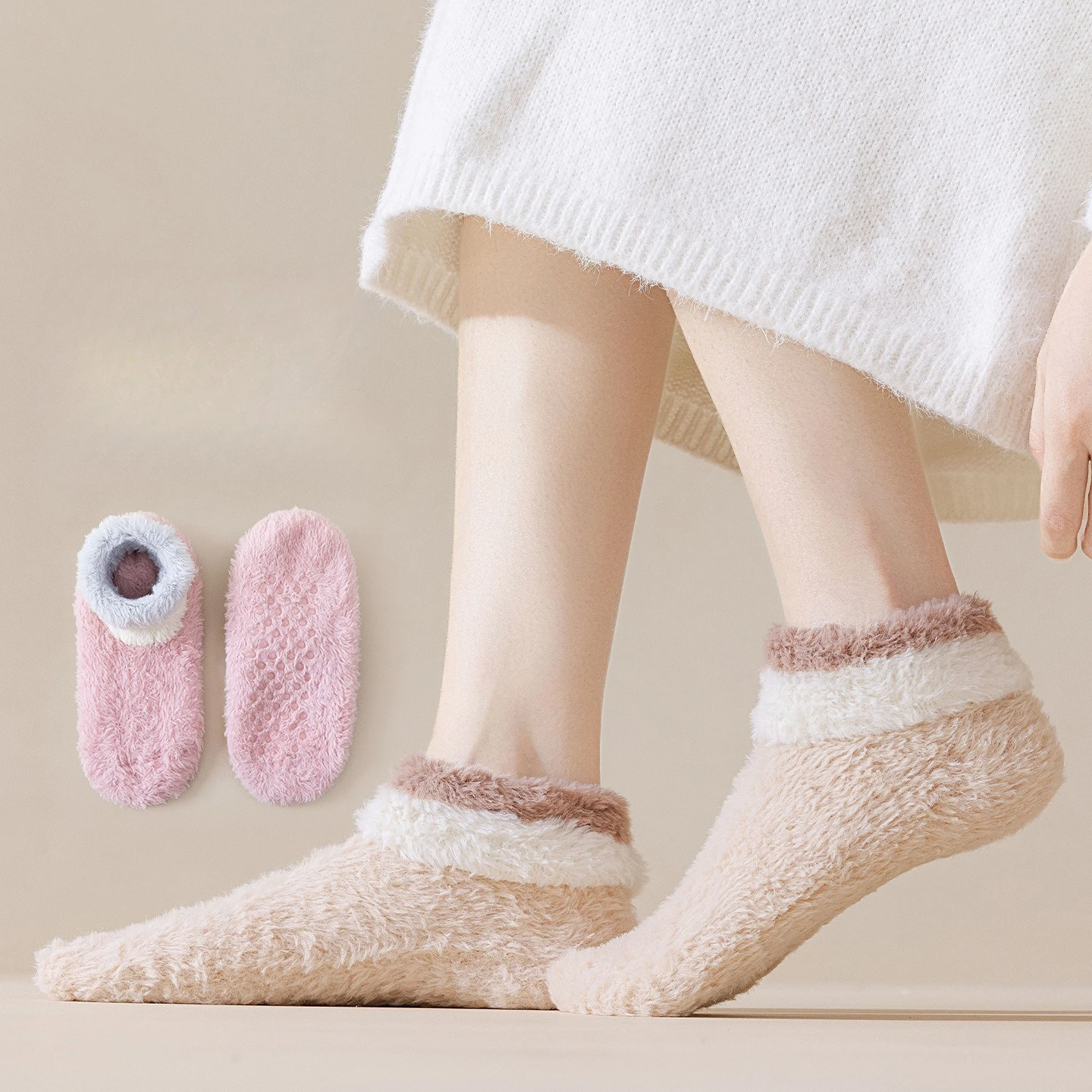 

Women's Coral Fleece Short Socks for Autumn Winter Thick Warm Half-Fleece Sleep Home Non-Slip Silicone Bottom Floor Socks