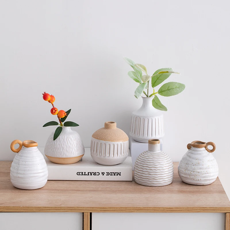 

Creative distressed vintage ceramic small flower vase decorative item for living room flower arrangement, light luxury, high-end