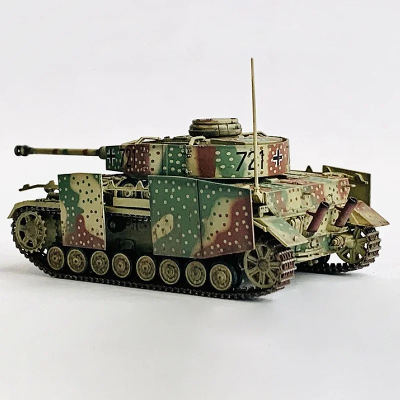 1/72 Scale 63244   63264 No. 4 Tank J Type Armored Vehicle Model Adult Fans Collectible Souvenir