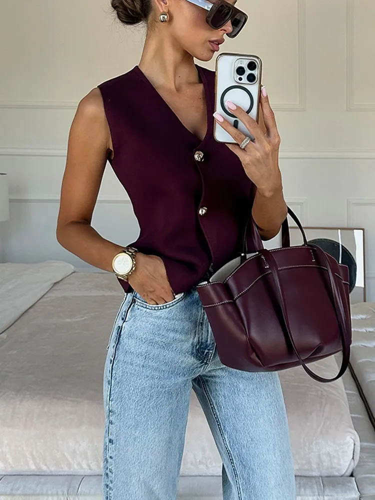 Woman Vintage Solid Color Single Breasted Sleeveless Waistcoat Elegant V Neck Slim Vest 2024 New Lady High Street Tops