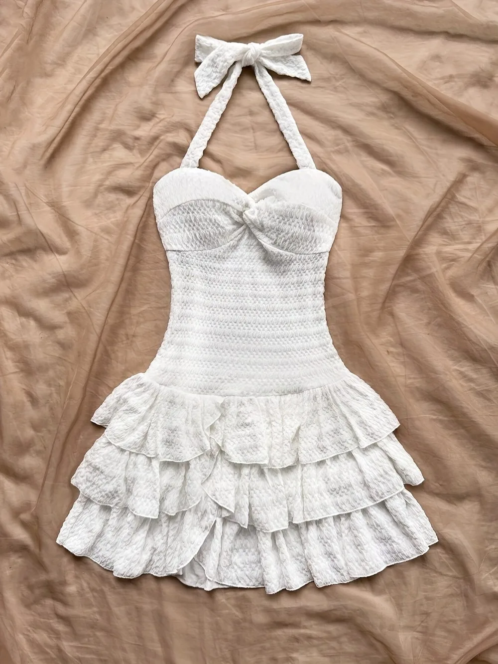 Süßes Minikleid für Damen, Neckholder, Gingham-Schleife, Knopfleiste vorne, Spitze, Rüschensaum, schmale Passform, einfarbig, Schleife, Lolita, Picknick, Sommer-Outfit – Detail 7