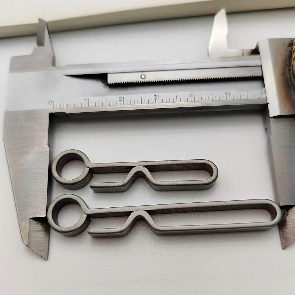 Lightweight Titanium Alloy Key Ring Quick Draw Grey Outdoor Belt Clip Keychain Multifunction Ribbon Ending Buckles