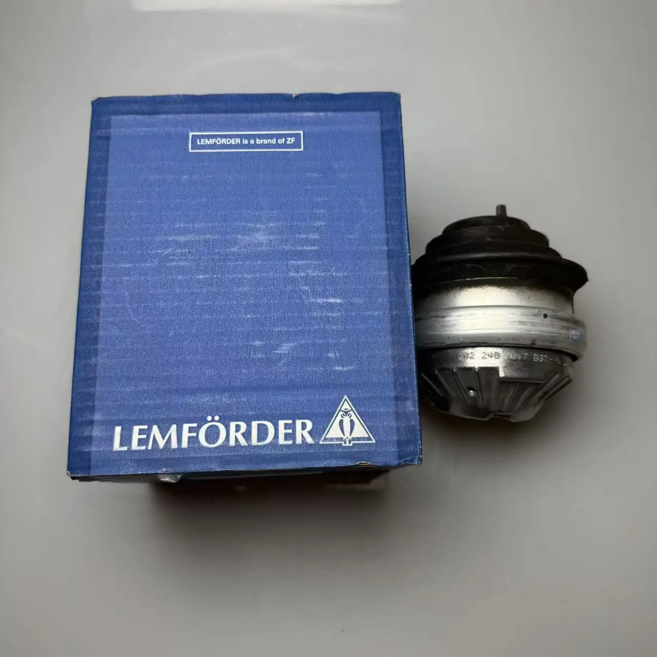 

OEM 2202402717 Опора двигателя для Mercedes Benz W210 S210 W220