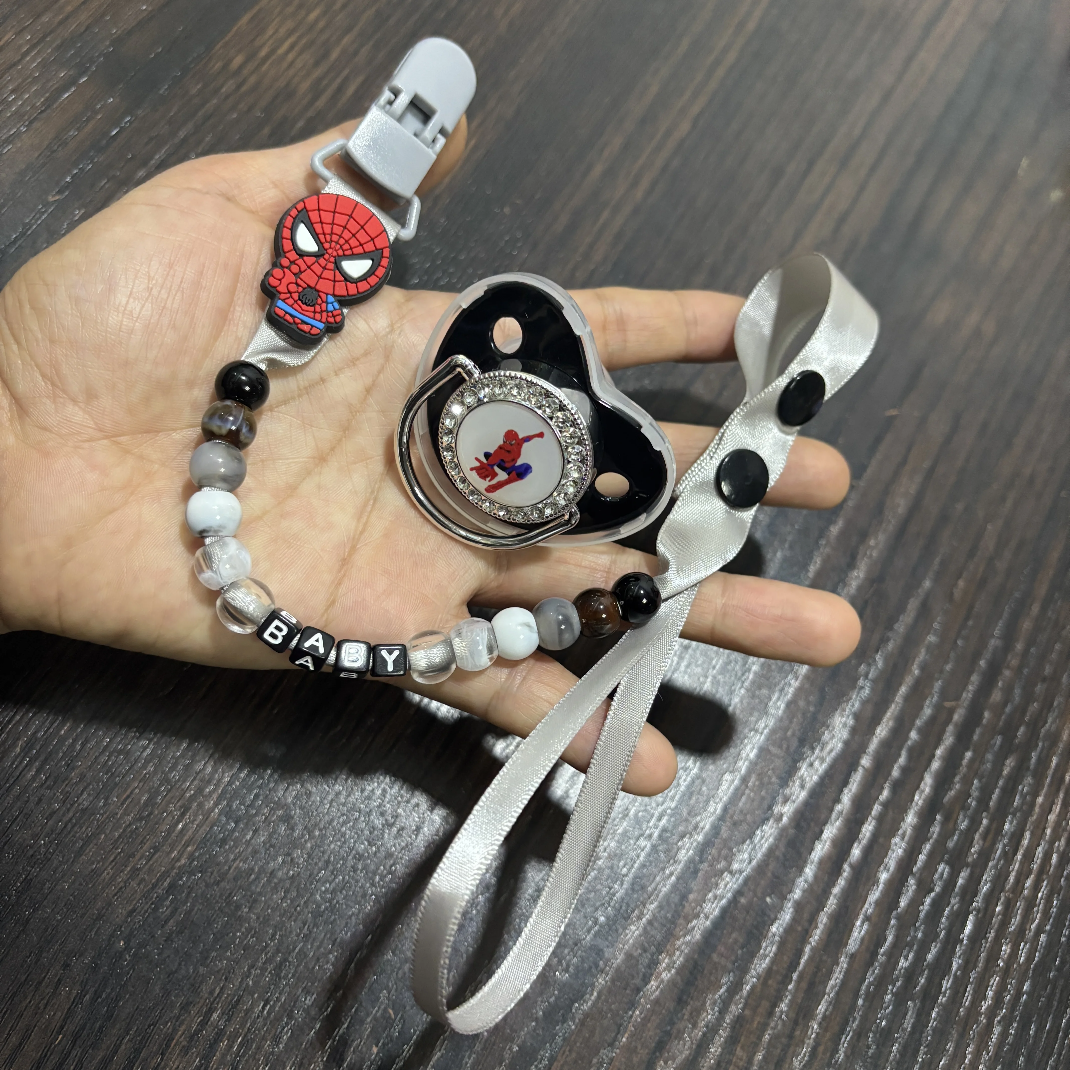 

Новая клипса-держатель для детской соски с мультяшным рисунком, цепочка-держатель для соски с защитой от потери для младенцев 0-12 месяцев