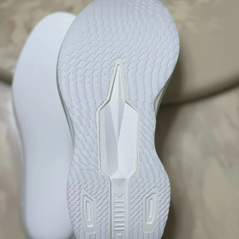 Summer Carbon Plate Running Shoes Unisex Super Light Training Shoes Mens Womens Thick Soled Walking Jogging Shoes Soft Gym Shoe