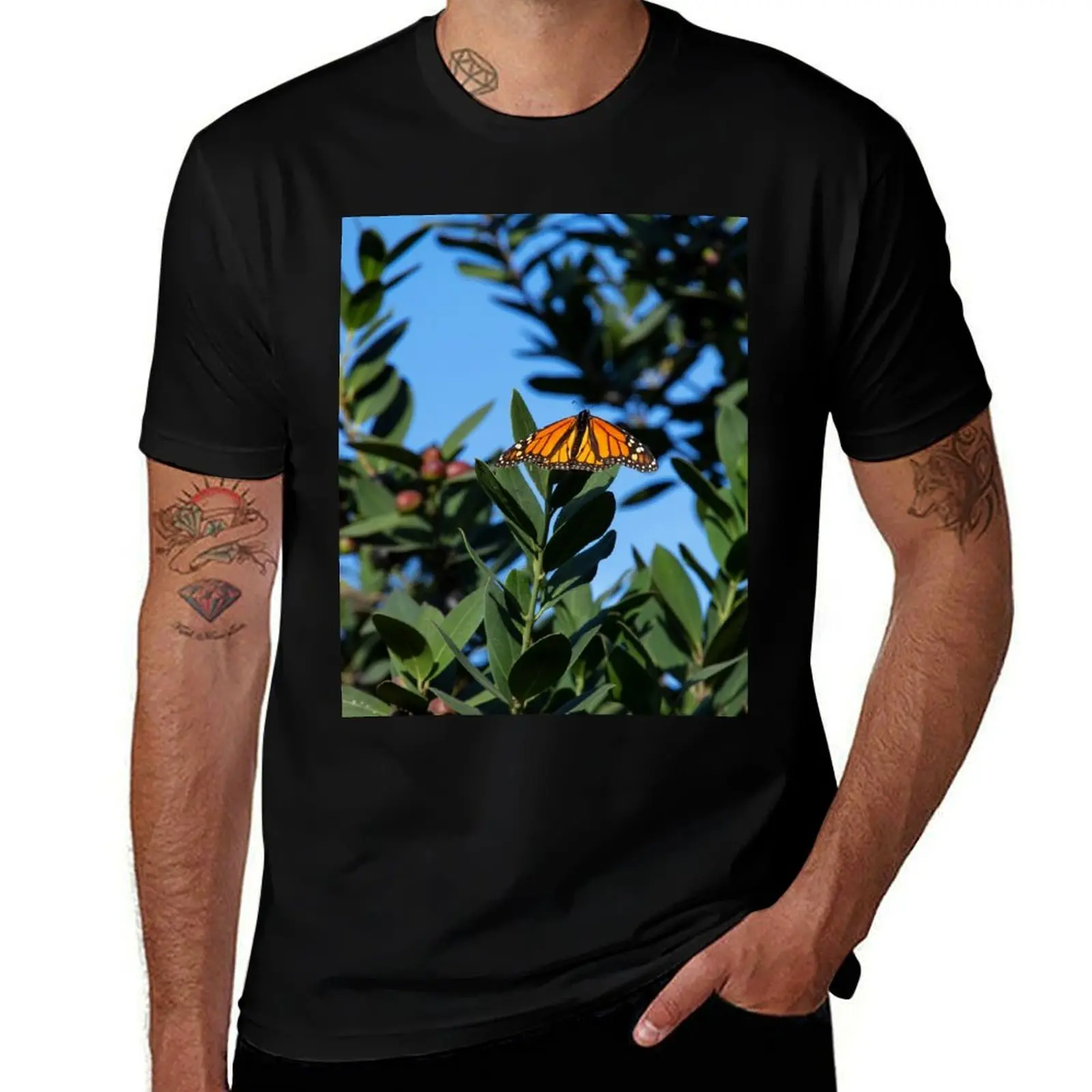 

Футболка Monarch Butterfly on a Bush, баскетбольные футболки с рисунком, топы, одежда больших размеров, винтажная футболка для мужчин