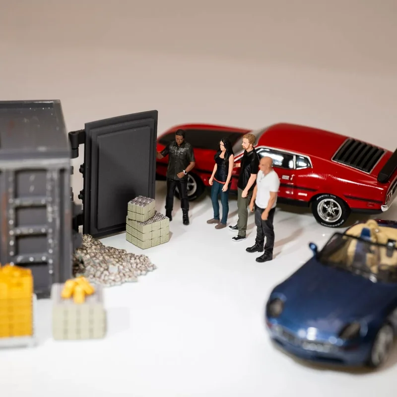 

1/64 Scale Resin Painted Diorama Racing Driver Fast Miniature Figure Scenes Model DIY Toys Miniatura Doll Figures Display Fans