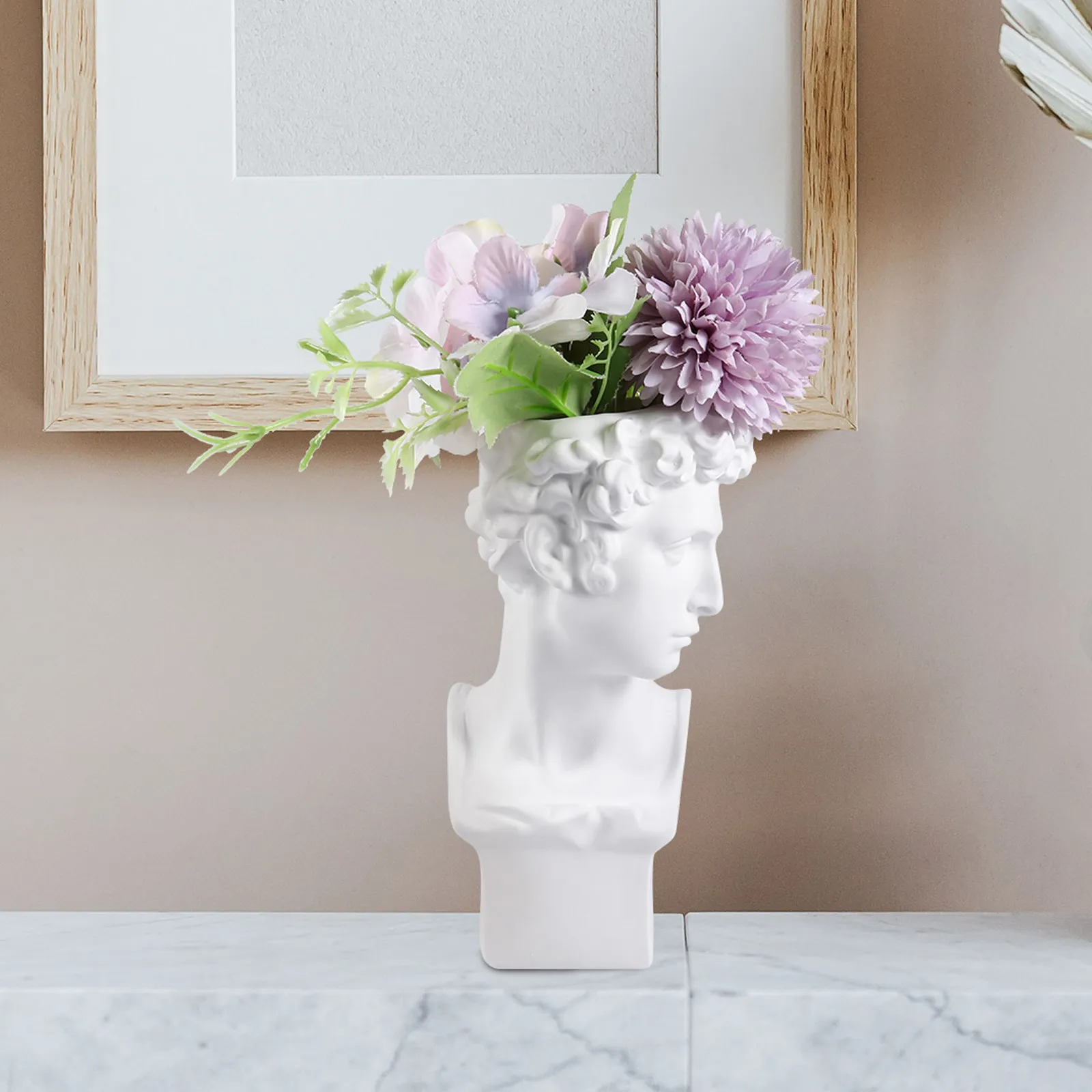 

1 шт. Художественная ваза-статуэтка в виде человеческой головы, кашпо из смолы для суккулентов, идеально подходит для класса, офиса, дома, сада, для использования в помещении и на улице