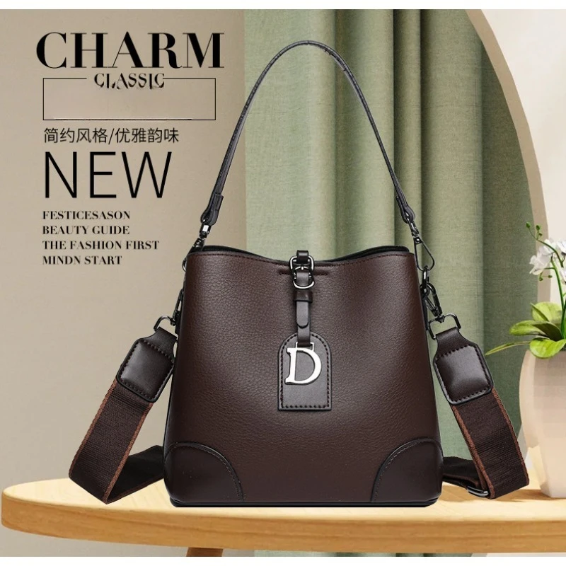 

New women's bucket bag with high-end feel, large capacity, retro fashion shoulder/crossbody bag.