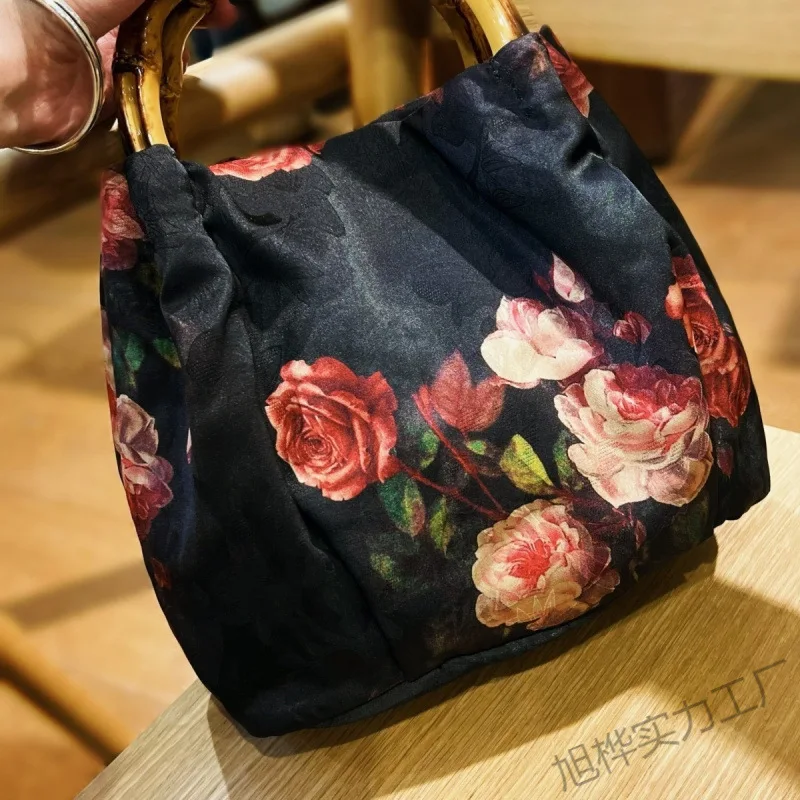 

Retro National Style Handbag Large Capacity Imitation Xiangyun Yarn Flower Bag Cheongsam Hand Bag Mother
