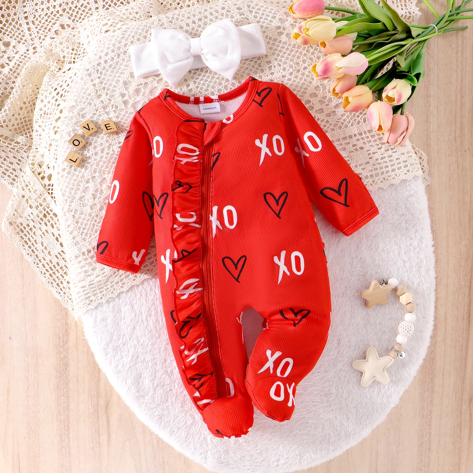 

2PCS Autumn And Winter Models For Newborn Boys And Girls Xo Love Red Pattern Comfortable Zipper Jumpsuits