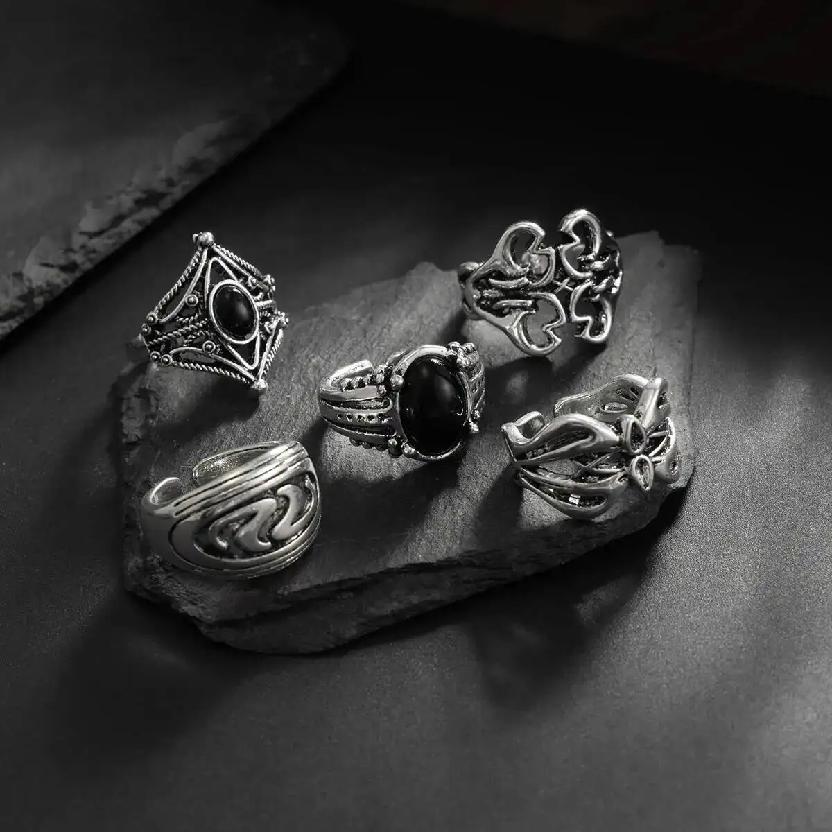 

IngeSight.Z 5Pcs/set Punk Hollowout Chunky Open Ring Men Gothic Irregular Geometry Finger Rings Jewelry Halloween Party Gift