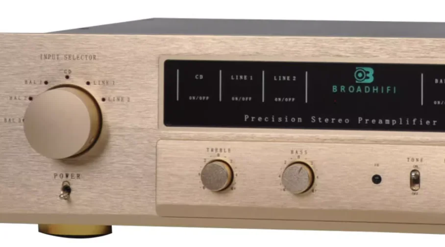 Aegis2104】Accuphase C-2000 プリアンプ Accuphase C-2000