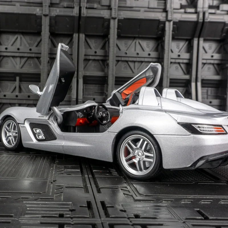 1:24 Mercedes-benz SLR Convertible Alloy Sports Car acousto-optic Diecast Metal Model Kids Toy Car Decoratie Collectie gift