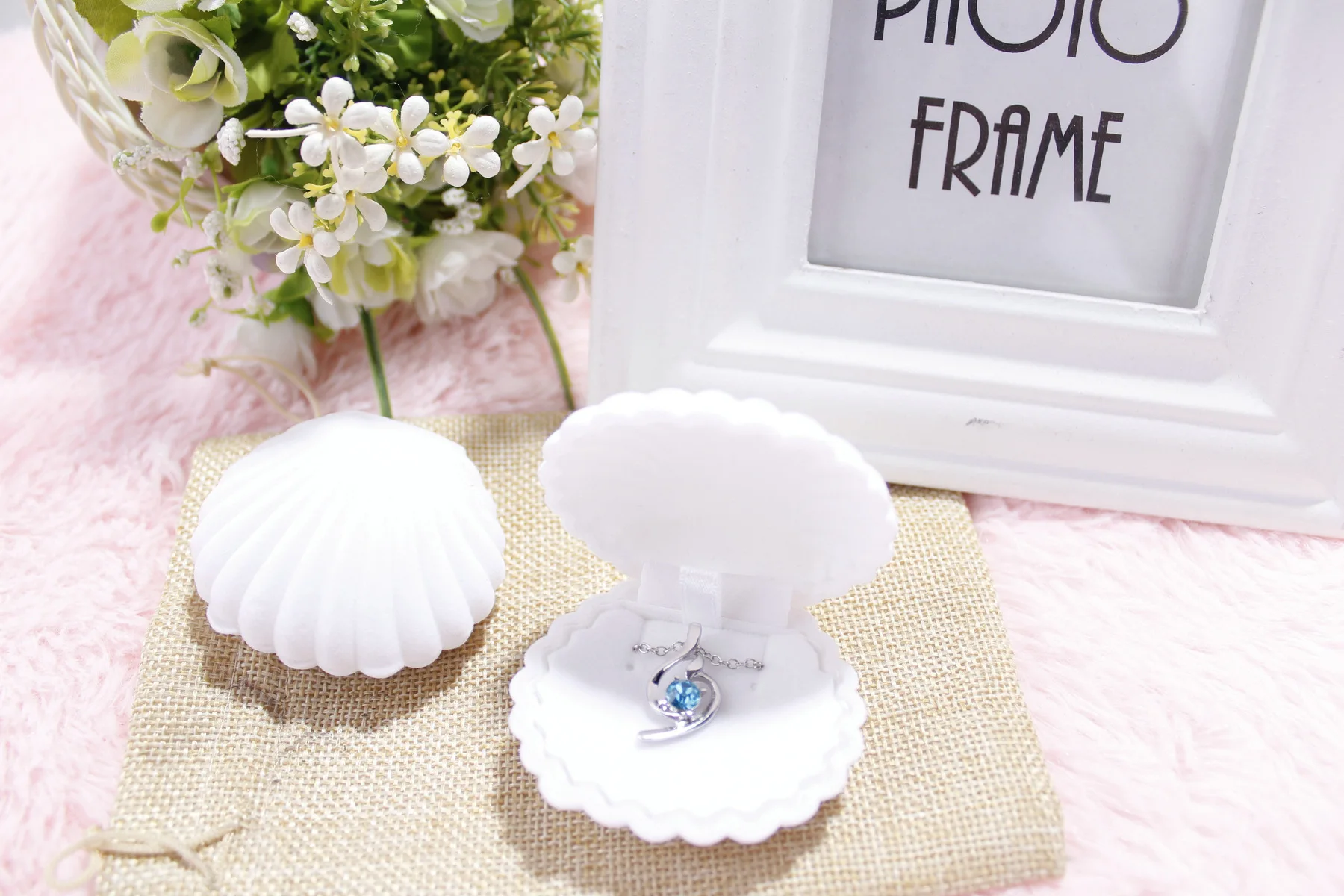 Ocean Style Shell-shaped Jewelry Box for Rings Earrings 4 Colors Options Made of High Level Flannel