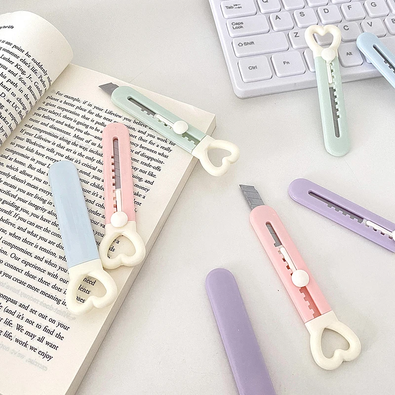 1PCS Kawaii Love Heart Utility Knife Paper Cutter Pocket Knife Safety Box Cutter Envelope Opener Refillable Blade Stationery