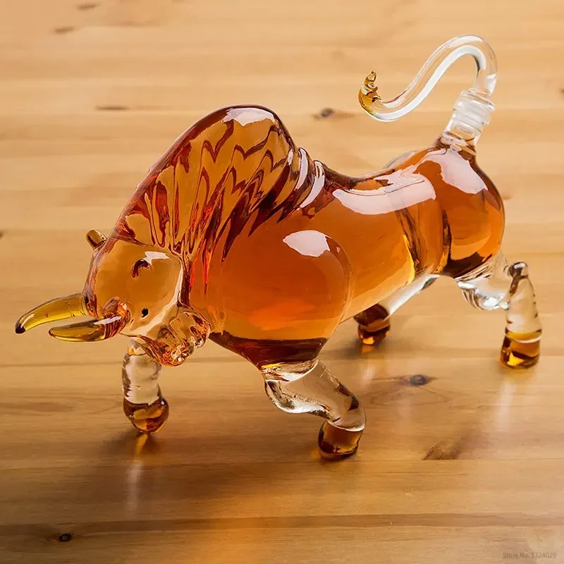 

Charging Bull Liquor Decanter, Made for Bourbon Whiskey, Scotch, Rum or Tequila, 1000ml