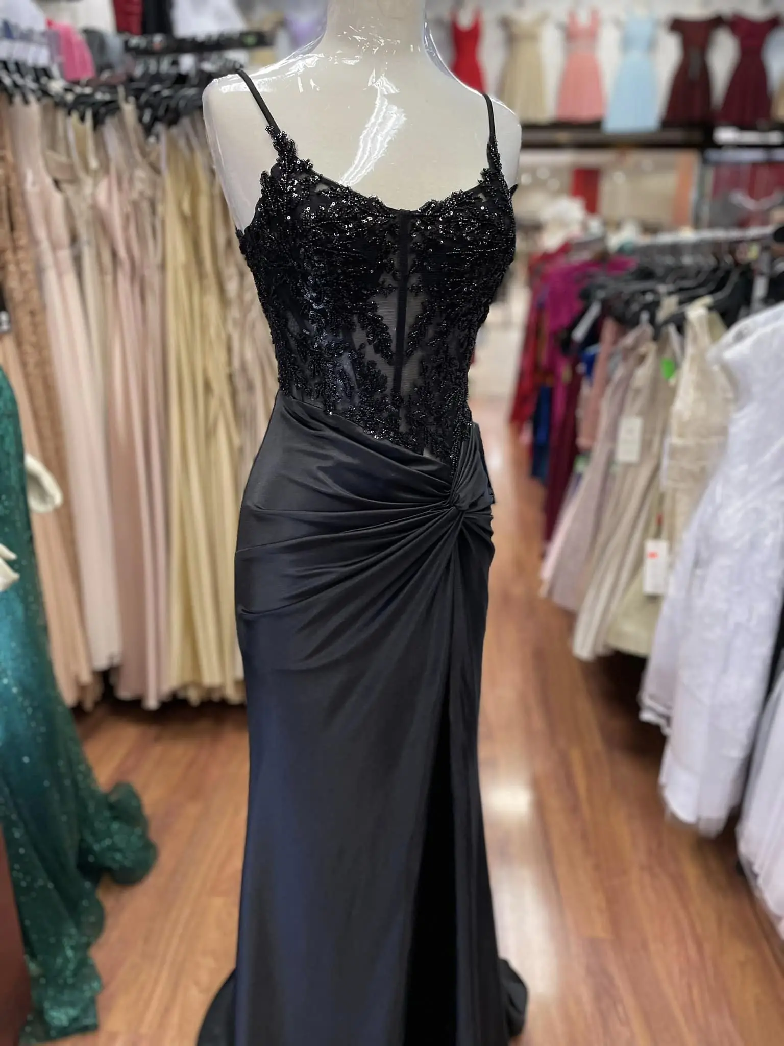 Sparkly Lace Satin Evening Gowns Flowers Appliques Embellished High Slit Prom Dresses V-neck Spaghetti Straps Bodycon Party Gown