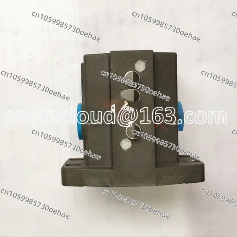 BNS819-B04-D08-46-3B  New Original Limit Switch Travel SwitchBNS819-B02-D08-46-3B BNS819-B03-D08-46-3B