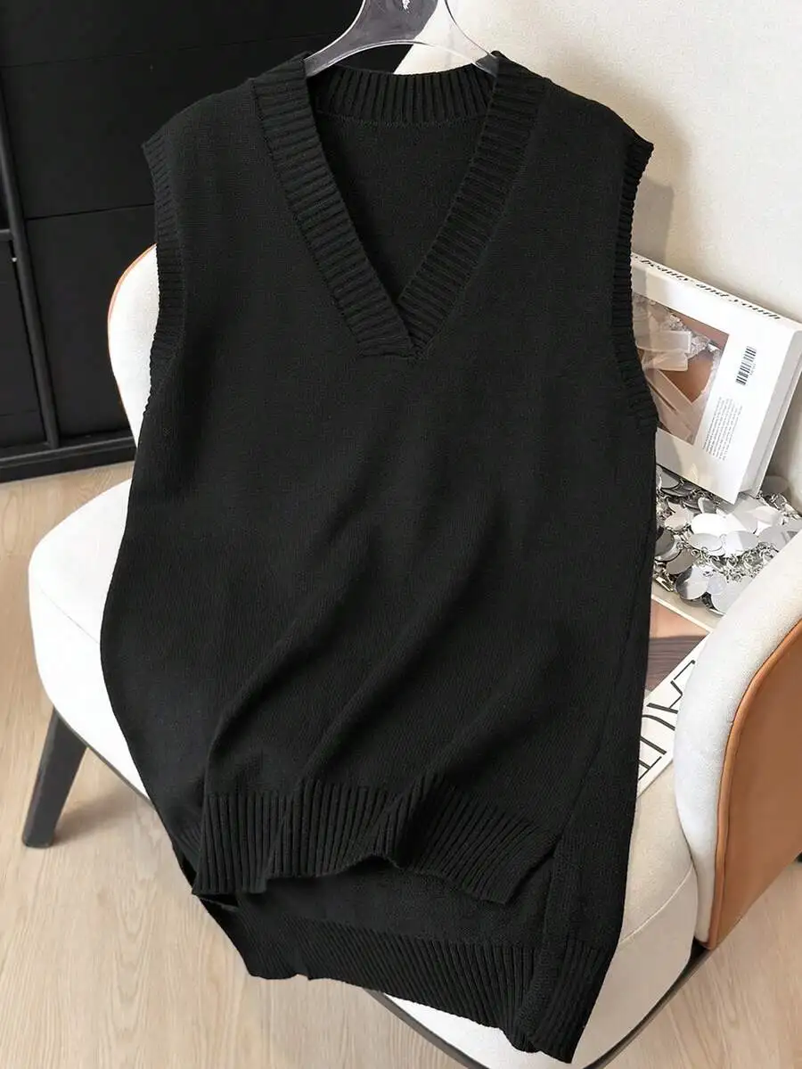 Gray V-Neck Sleeveless Knit Sweater Vest for Women, Minimalist Elegant Autumn Winter Layering Top