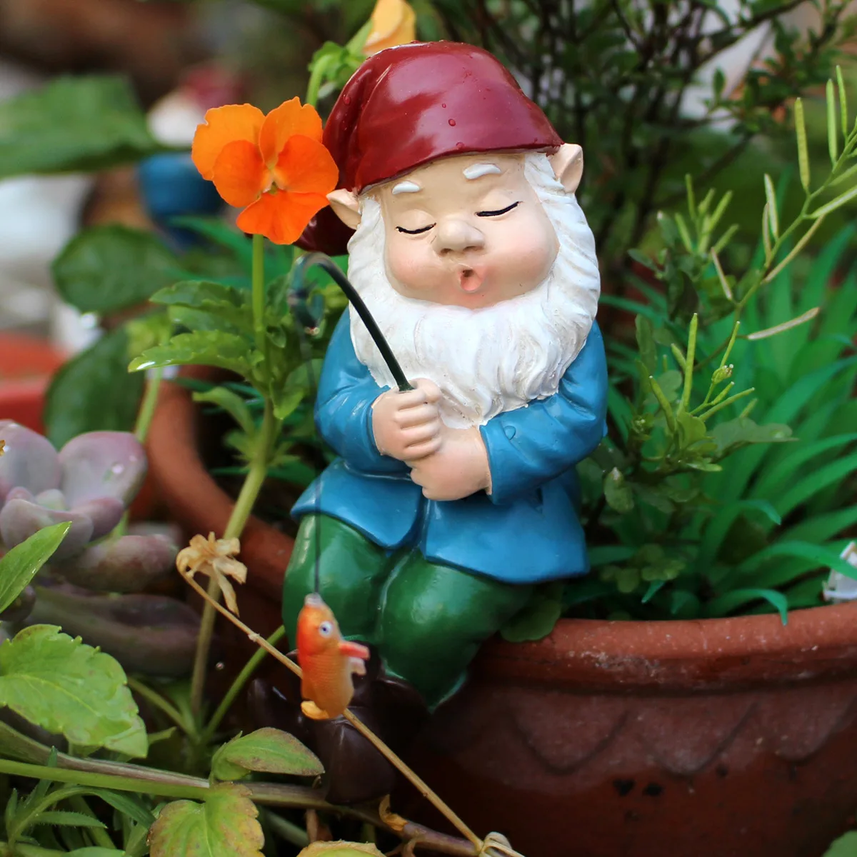 

Sleeping Fishing Gnome Statue - Handmade Resin Garden Decor for Patio & Fairy Garden