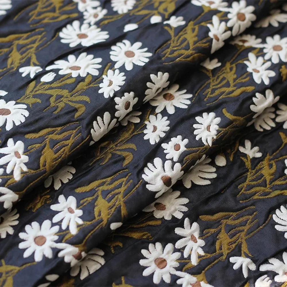 

Окрашенная в пряжу пузырьковая жаккардовая ткань, маленький чехол с ромашками, сумка, обувь, платье, костюм, подушка, модное шитье, оптовая продажа, материал, ткань на метр