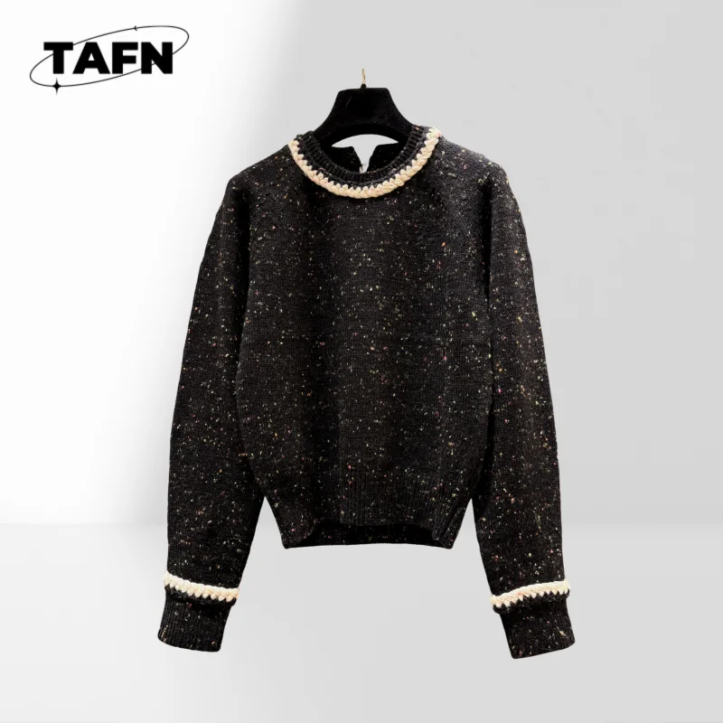 Suéter de malha de cabo macio e confortável para mulheres, perfeito para dias aconchegantes e elegantes para o inverno AJ0909