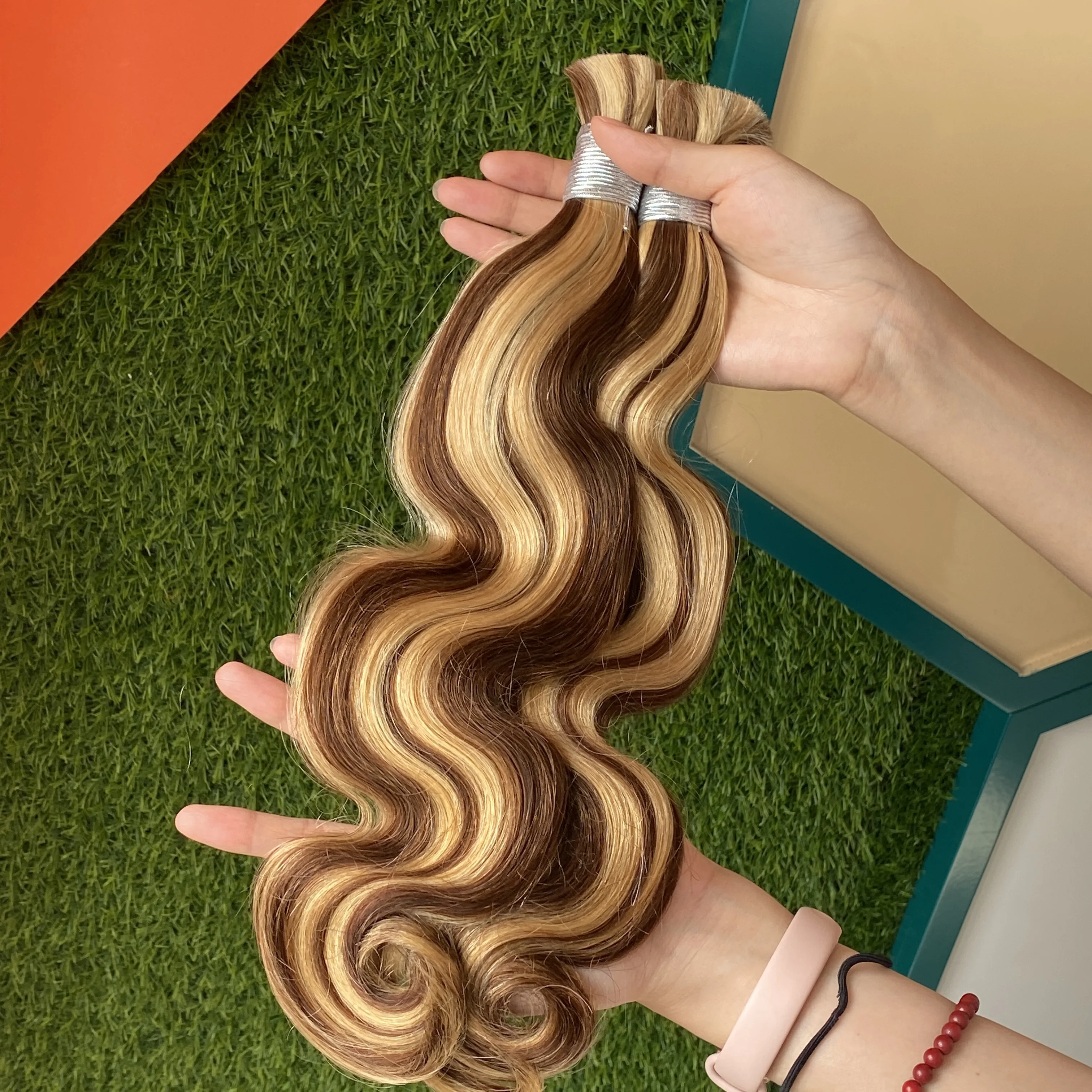 Extensões de Cabelo Humano em Ondas Coloridas P4/27 para Volume