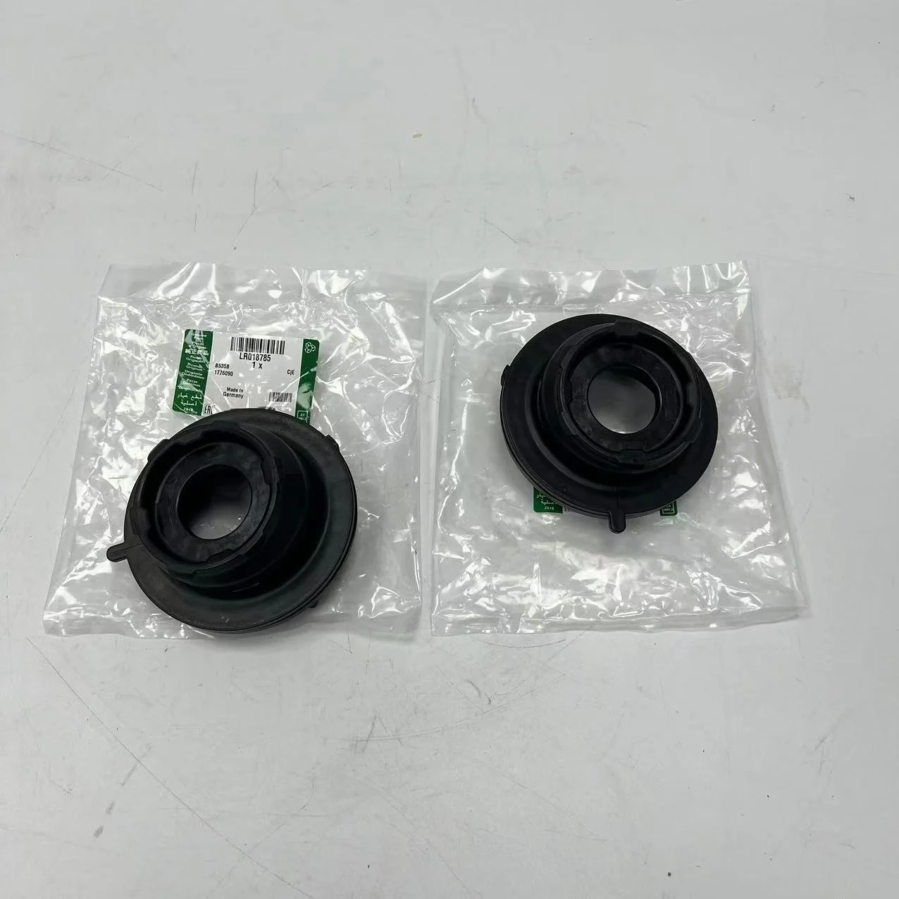 

2PC LR018785 J9C1399 front shock absorber bearing top rubber bearing for Land Rover Aurora Discovery Freelander 2 Jaguar E-PACE