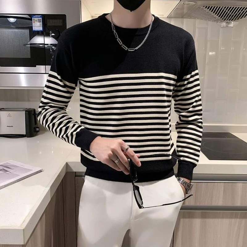 بلوفر تريكو برقبة دائرية بقصة ضيقة للرجال على الطراز الكوري، داخلي دافئ عصري لربيع الخريف والشتاء، طبقات عالية الجودة