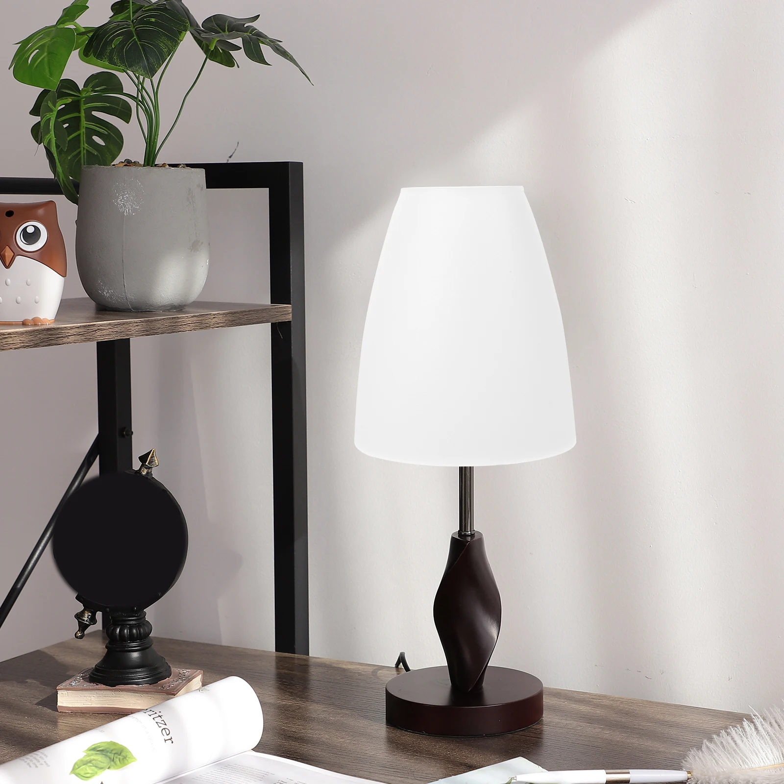 

4Pcs Plastic Lampshade Small Light Shade for Desk Lamp Table Cover Vintage White Replacement Lampshades Lighting Accessories