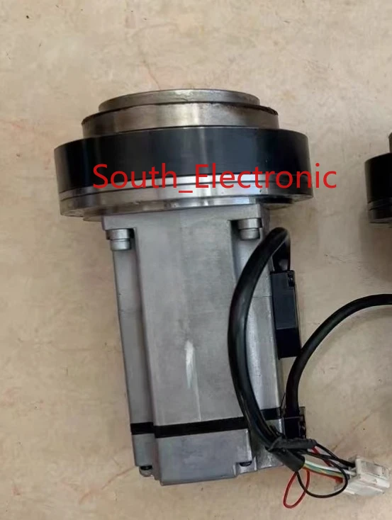 3HAC032284-001/04  servo motor ,  In good working condition, free shipping