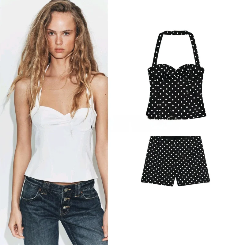 

High Waist Casual Short Pants with Zipper Side Heart Collar Hanging Neck Top And Short Pants Two Piece Set Spring Fashion