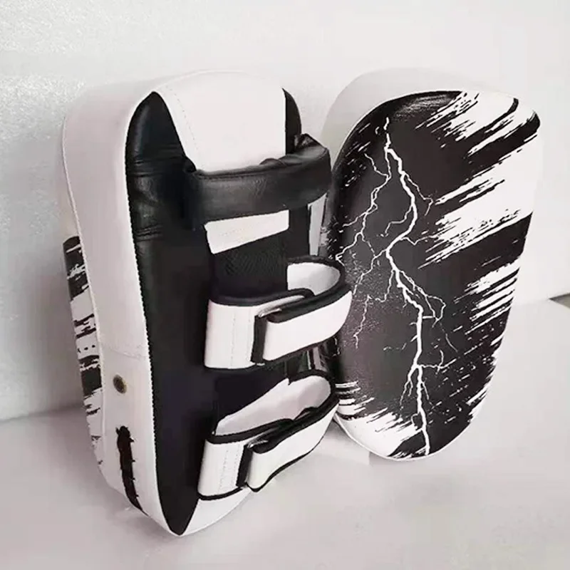 

Boxing Gloves Kickboxing Muay Thai Punching Pad Curved Strike Shield Boxing Training Mitt Punching Pad Taekwondo Equipment