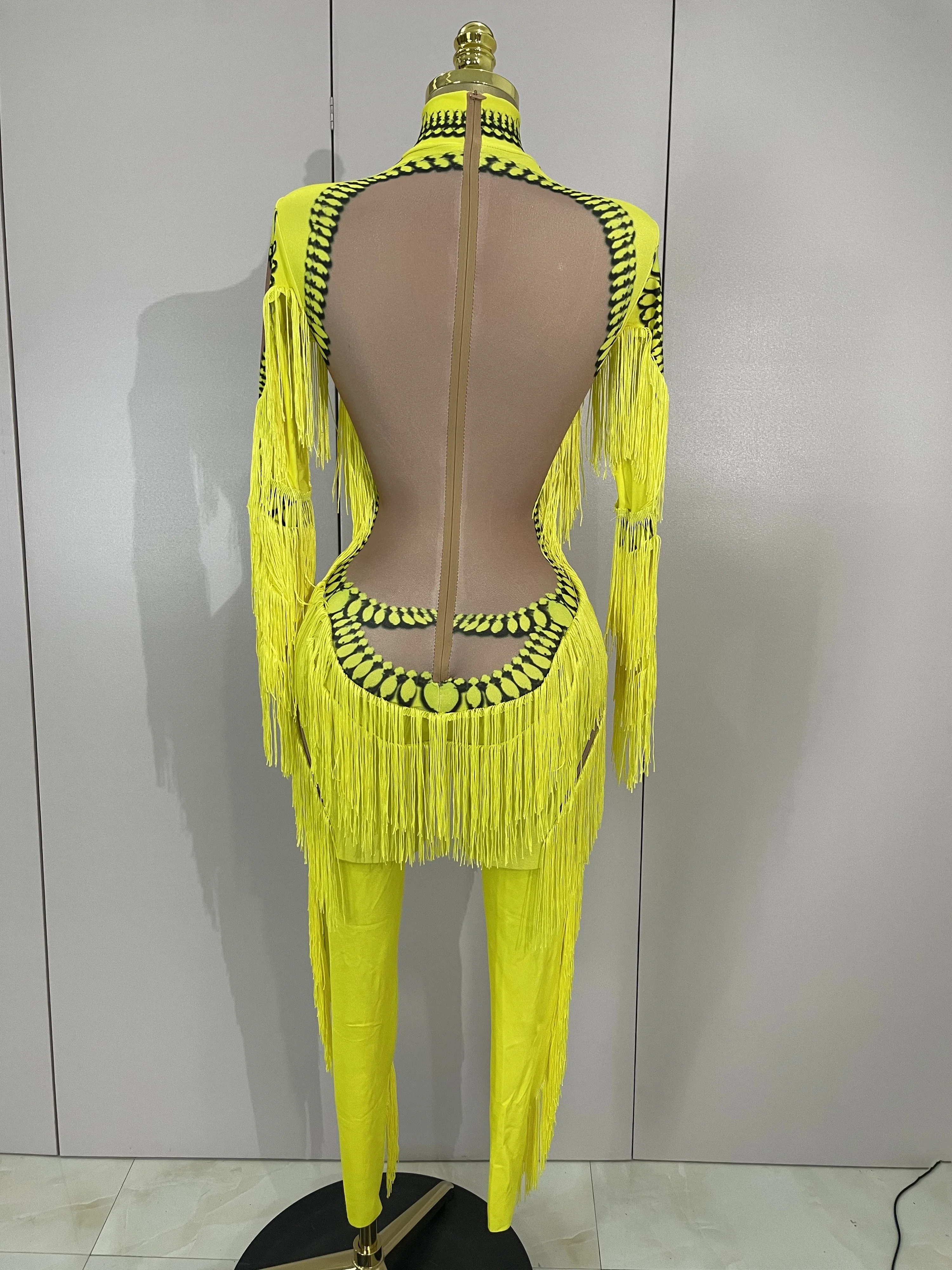 المرحلة الأصفر شرابة تمتد ثوب بودي كون ملهى ليلي جوجو ملابس الرقص Dj الهذيان ملهى ليلي حفلة المغني أداء الزي