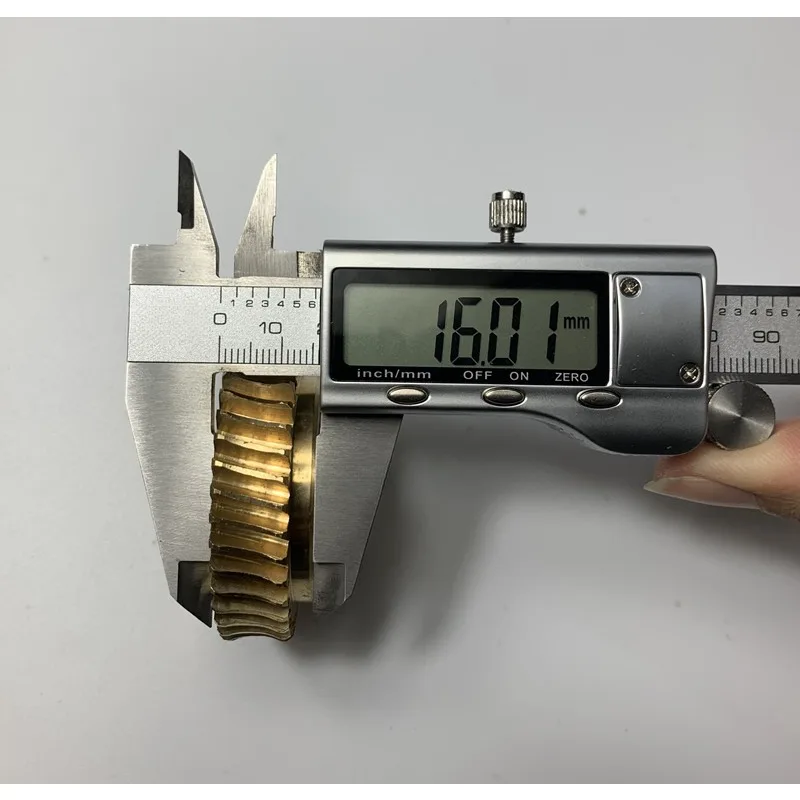 Worm gear apply for 1001 Mechanical automatic feeder, Copper wheel OD52*ID32*H16MM with 39 T Milling machine accessories 1pc